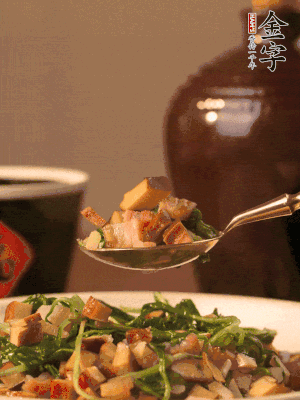 出鍋前嘗味，味淡加點鹽。